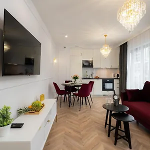exclusive-crystal-apartment.krakowhotelspoland.com/